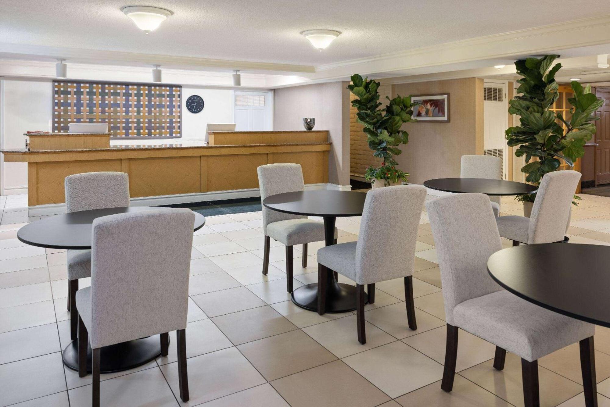 La Quinta By Wyndham Pittsburgh Airport Moon Township